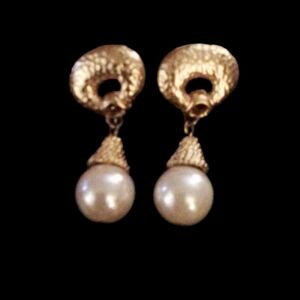 Caravanas fantasia golden pearl pendant earrings